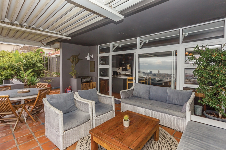 3 Bedroom Property for Sale in Green Point Western Cape